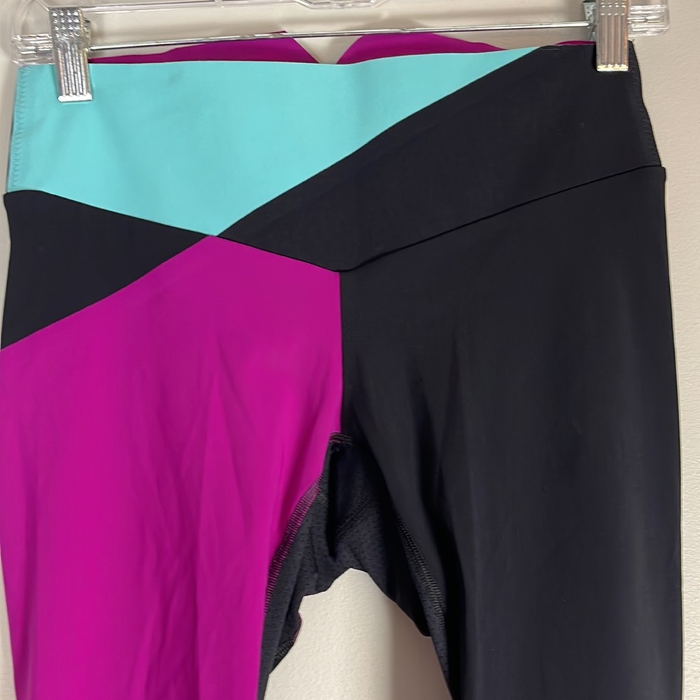 Lucas Hugh Color Block Crop Leggings Small - image 2